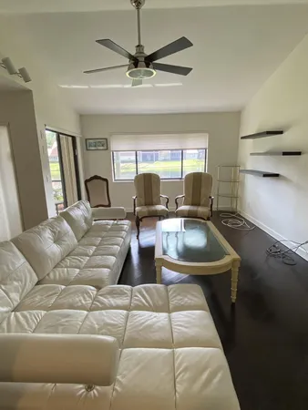 $2,950 | 5621 Coach House Circle, Unit D, Boca Raton, FL 33486