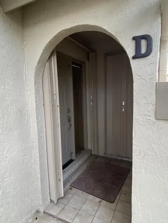 $2,950 | 5621 Coach House Circle, Unit D, Boca Raton, FL 33486