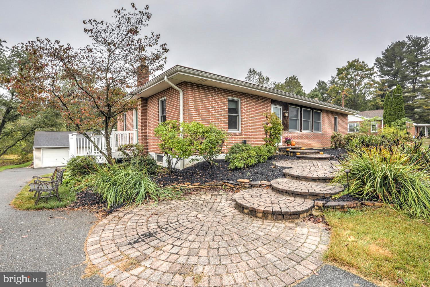 401 Pleasant View Road Hummelstown, PA 17036 - Photo 4 of 64 Gallery Image 4