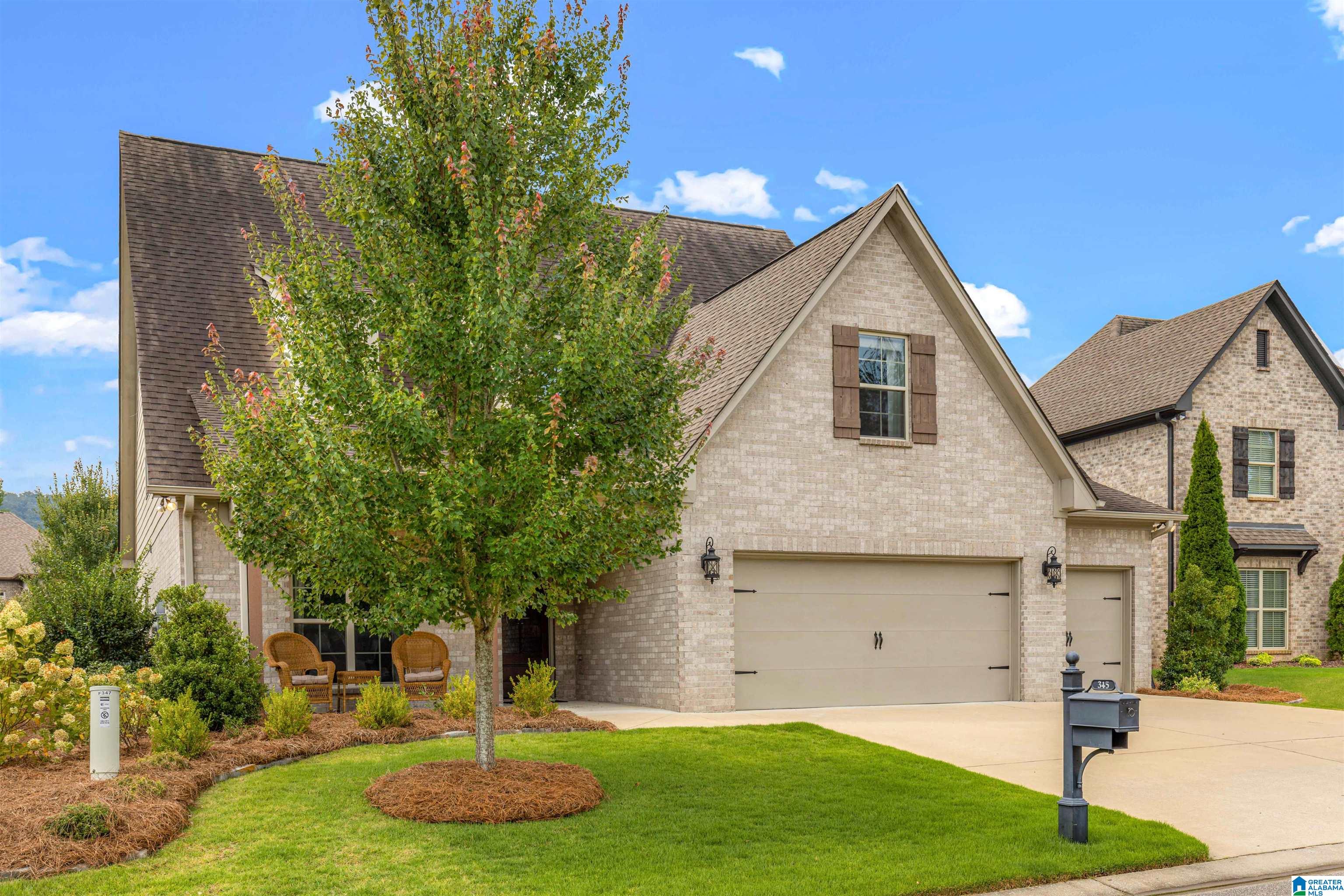 345 Strathaven Circle Pelham, AL 35124 - Photo 4 of 49