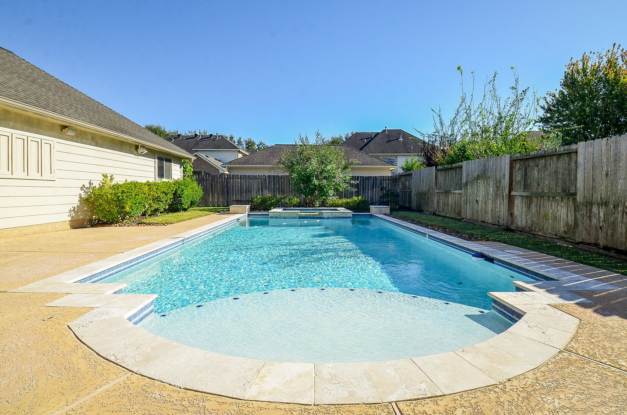 5615 Bent Arbor Lane Katy, TX 77450 - Photo 36 of 42 a view of a backyard