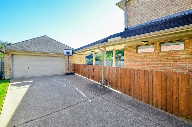 $3,900 | 5615 Bent Arbor Lane, Katy, TX 77450