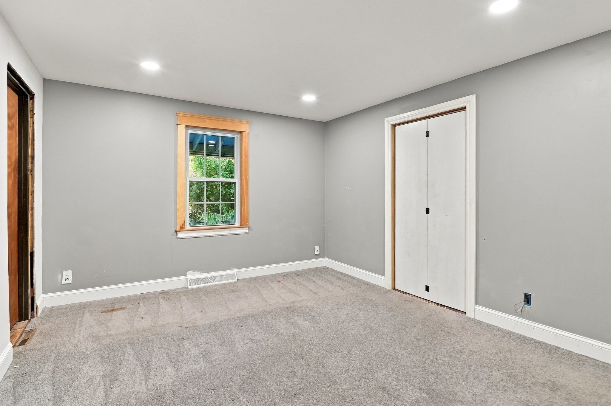 306 Leominster Road Sterling, MA 01564 - Photo 21 of 37 Gallery Image 21