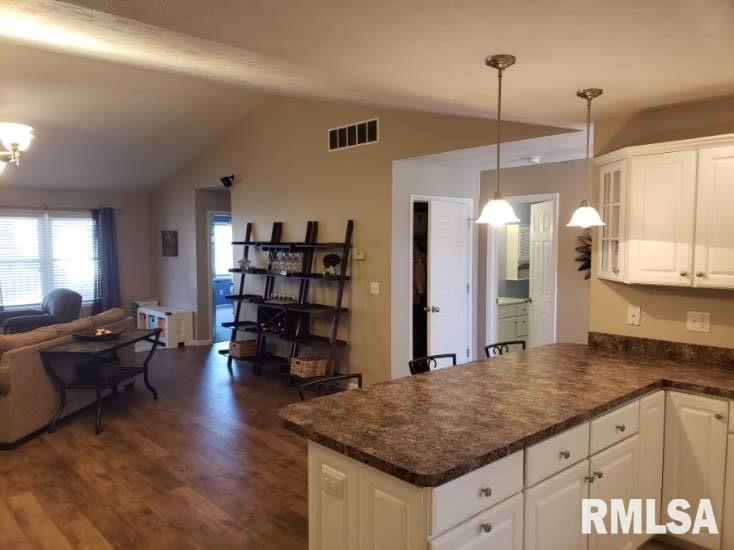 3608 Lytham Drive Springfield, IL 62712 - Photo 4 of 10 Gallery Image 4