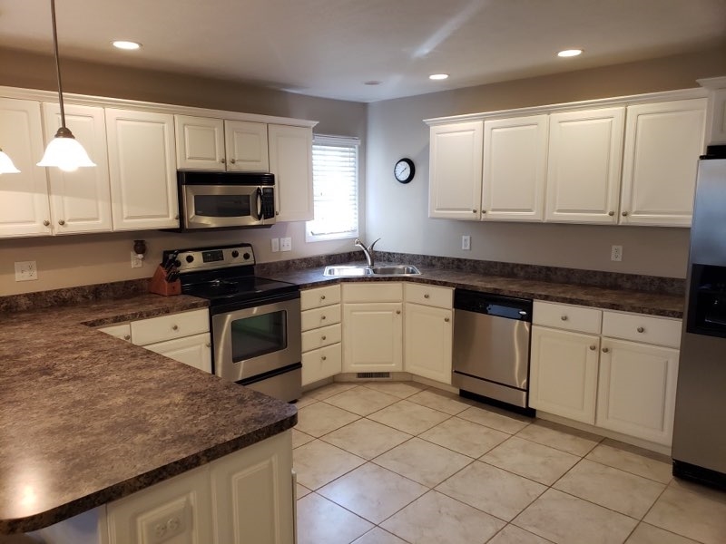 3608 Lytham Drive Springfield, IL 62712 - Photo 6 of 10 Gallery Image 6