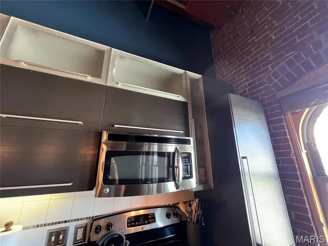 $225,000 | 1004 Spruce Street, Unit 613, St. Louis, MO 63102