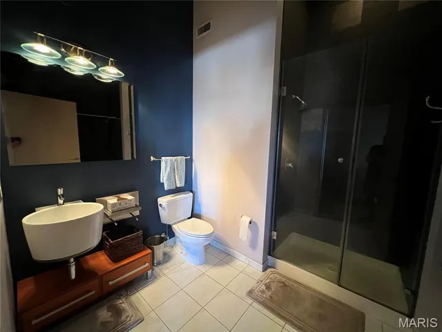 $225,000 | 1004 Spruce Street, Unit 613, St. Louis, MO 63102