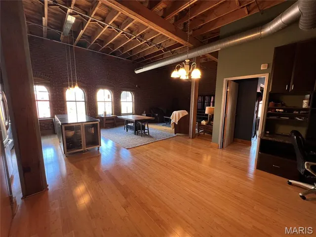 $225,000 | 1004 Spruce Street, Unit 613, St. Louis, MO 63102