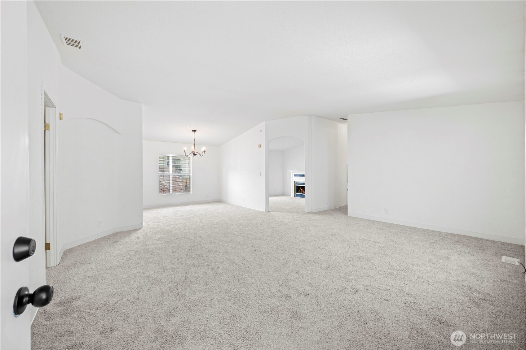 11100 4th Avenue West, Unit 22 Everett, WA 98204 - Photo 4 of 29