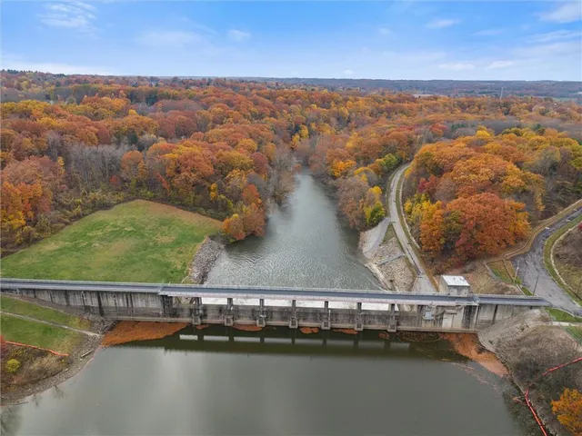 $510,000 | 2056 Pierce Bluffs Drive, Hermitage, PA 16148