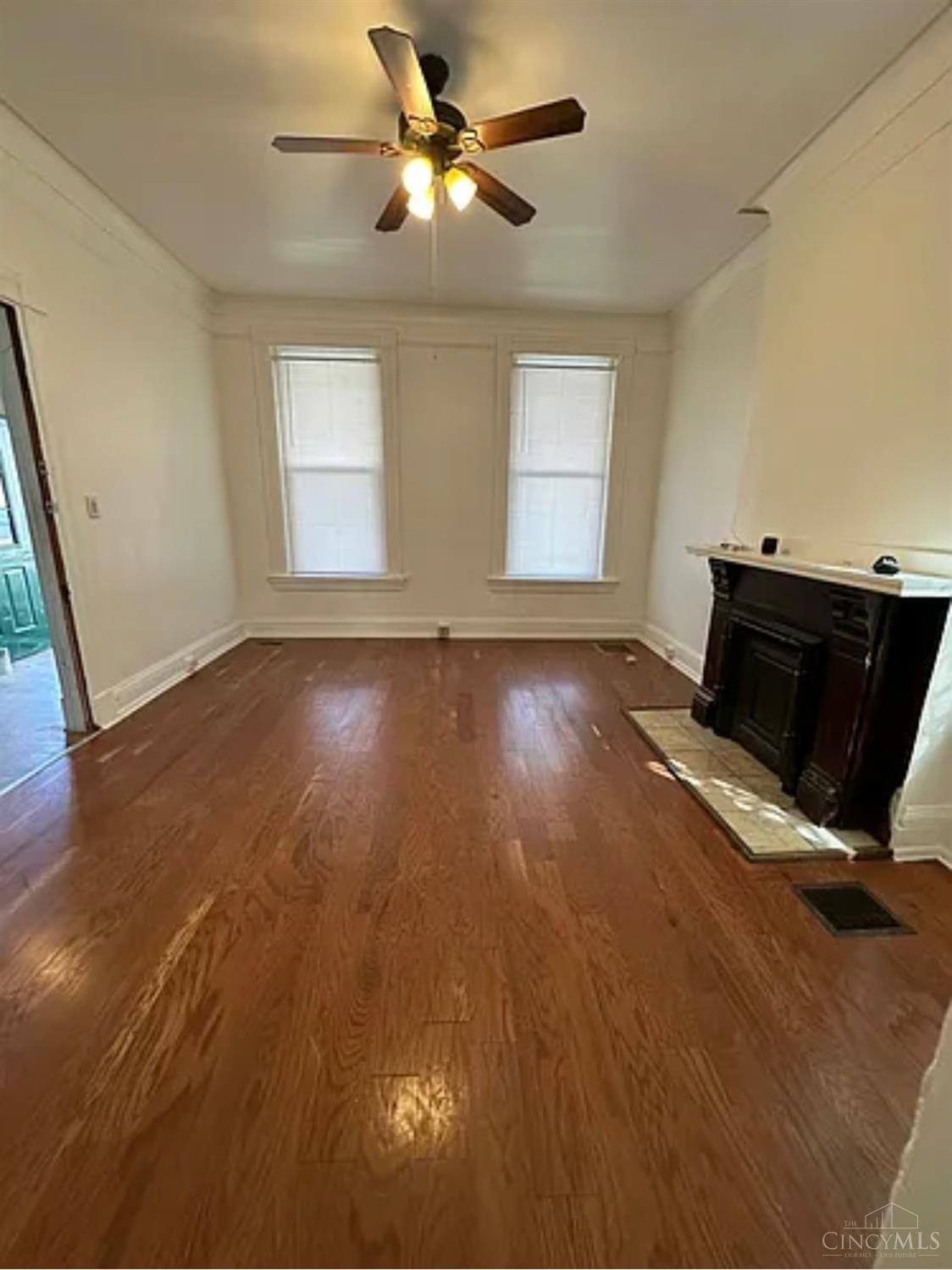 3019 Hackberry Street Cincinnati, OH 45206 - Photo 2 of 8