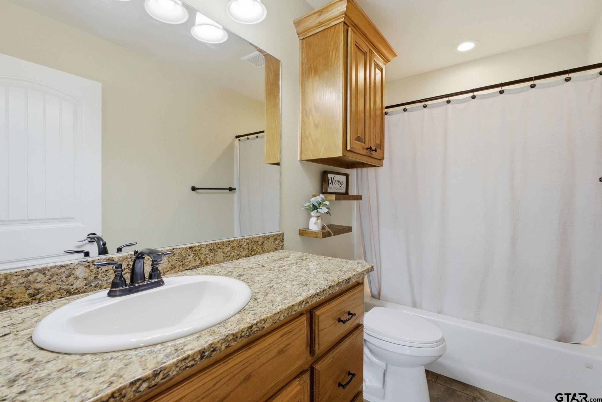 213 Freeman Street Lindale, TX 75771 - Photo 15 of 21