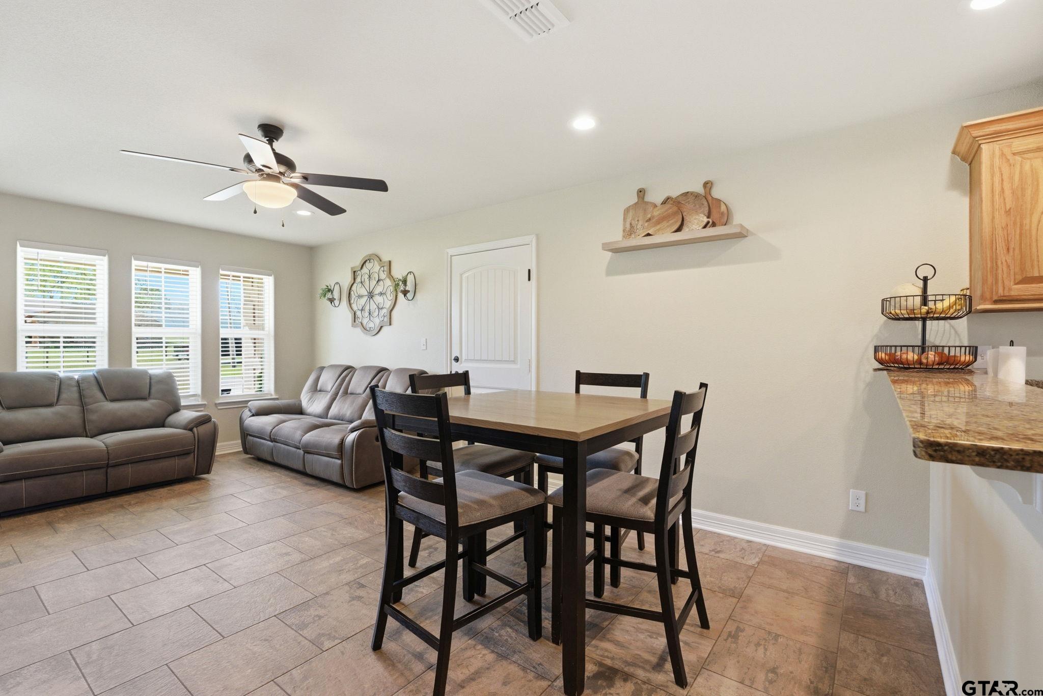 213 Freeman Street Lindale, TX 75771 - Photo 5 of 21