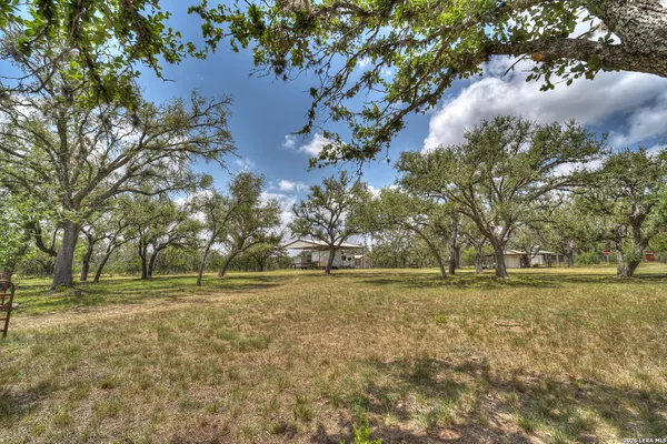 $220,000 | 620 Fm 1120, Leakey, TX 78873