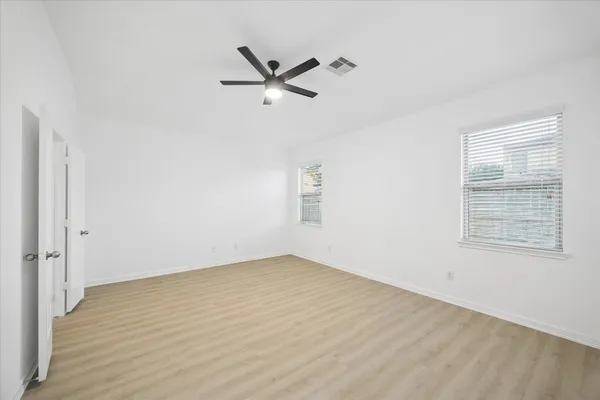 $465,000 | 8819 Alicia Drive, Tomball, TX 77375