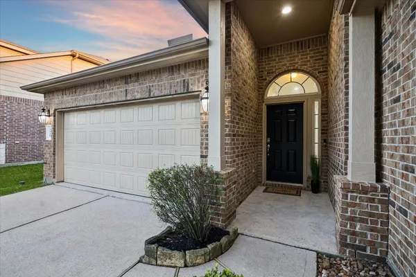 $465,000 | 8819 Alicia Drive, Tomball, TX 77375