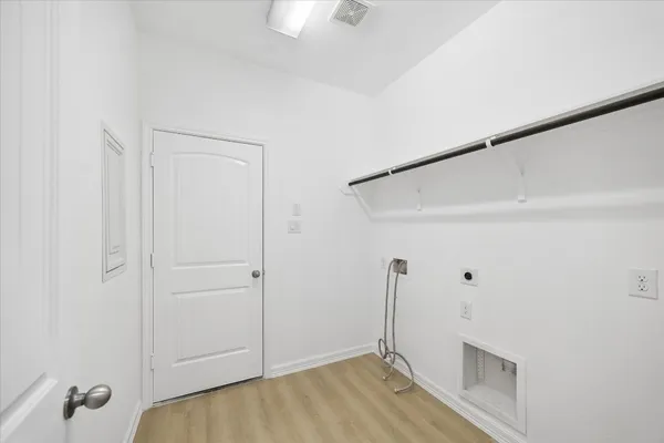 $465,000 | 8819 Alicia Drive, Tomball, TX 77375