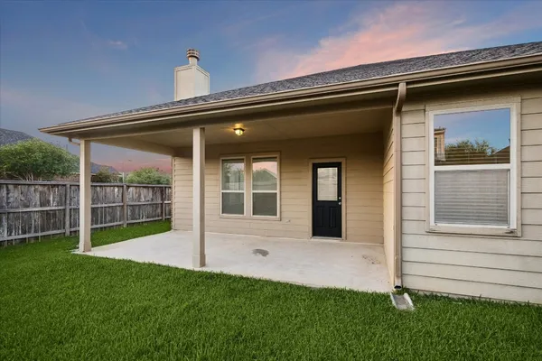 $465,000 | 8819 Alicia Drive, Tomball, TX 77375