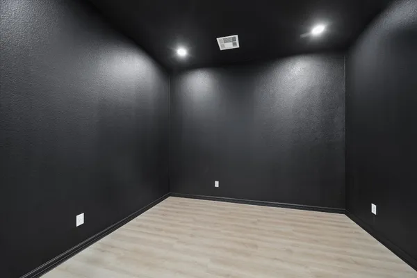 $465,000 | 8819 Alicia Drive, Tomball, TX 77375