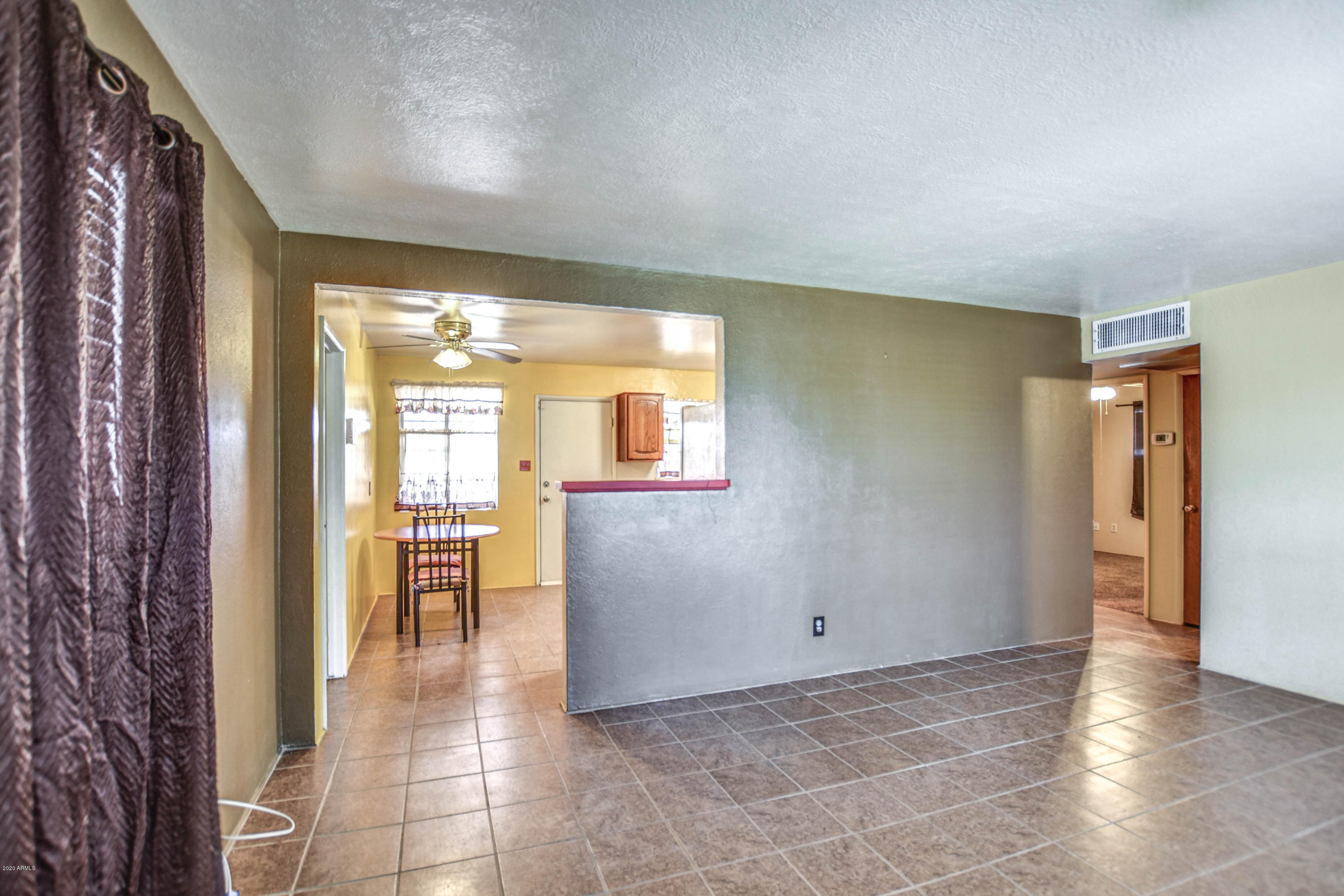 407 West Vineyard Road Phoenix, AZ 85041 - Photo 4 of 28 ENTRY 2