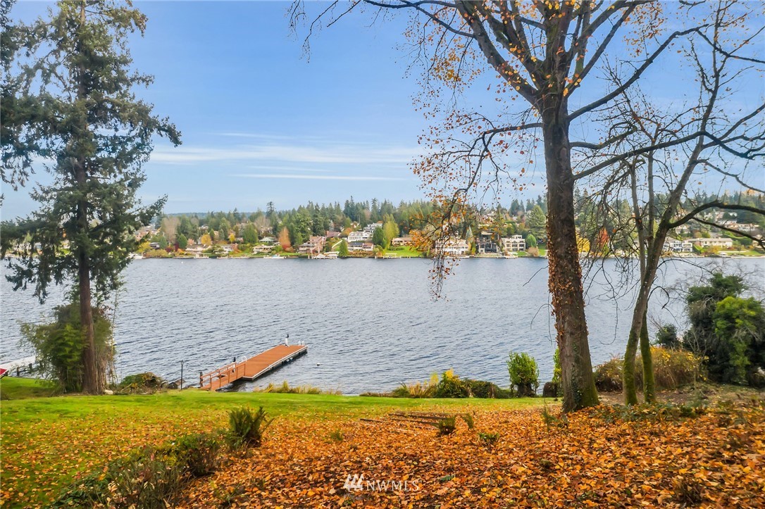 38-xx Hunts Point Road Bellevue, WA 98004 - Photo 6 of 10