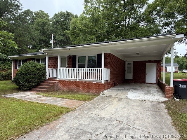102 Little Street Rockingham, NC 28379 - Photo 8 of 29 a view of outdoor space and yard