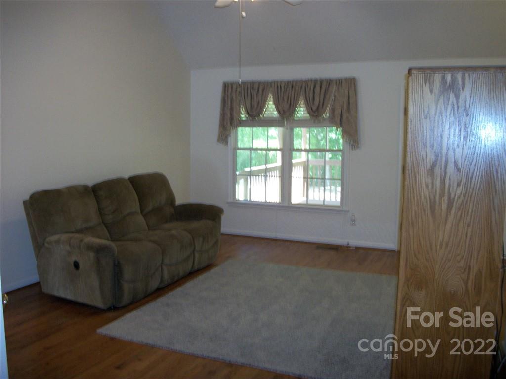 743 Cove Road Gastonia, NC 28052 - Photo 11 of 43 Gallery Image 11