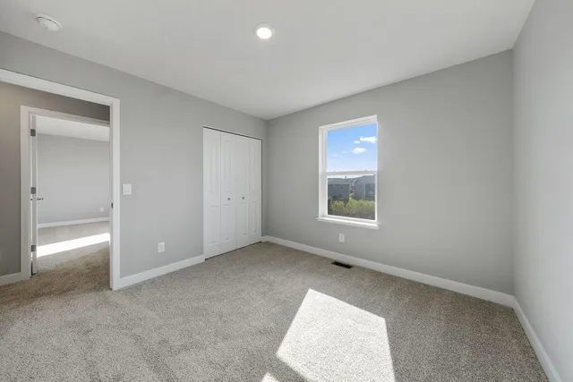 $419,990 | 969 Stone Creek Dr., Jordan, MN 55352