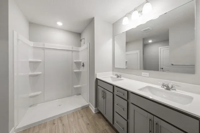 $419,990 | 969 Stone Creek Dr., Jordan, MN 55352