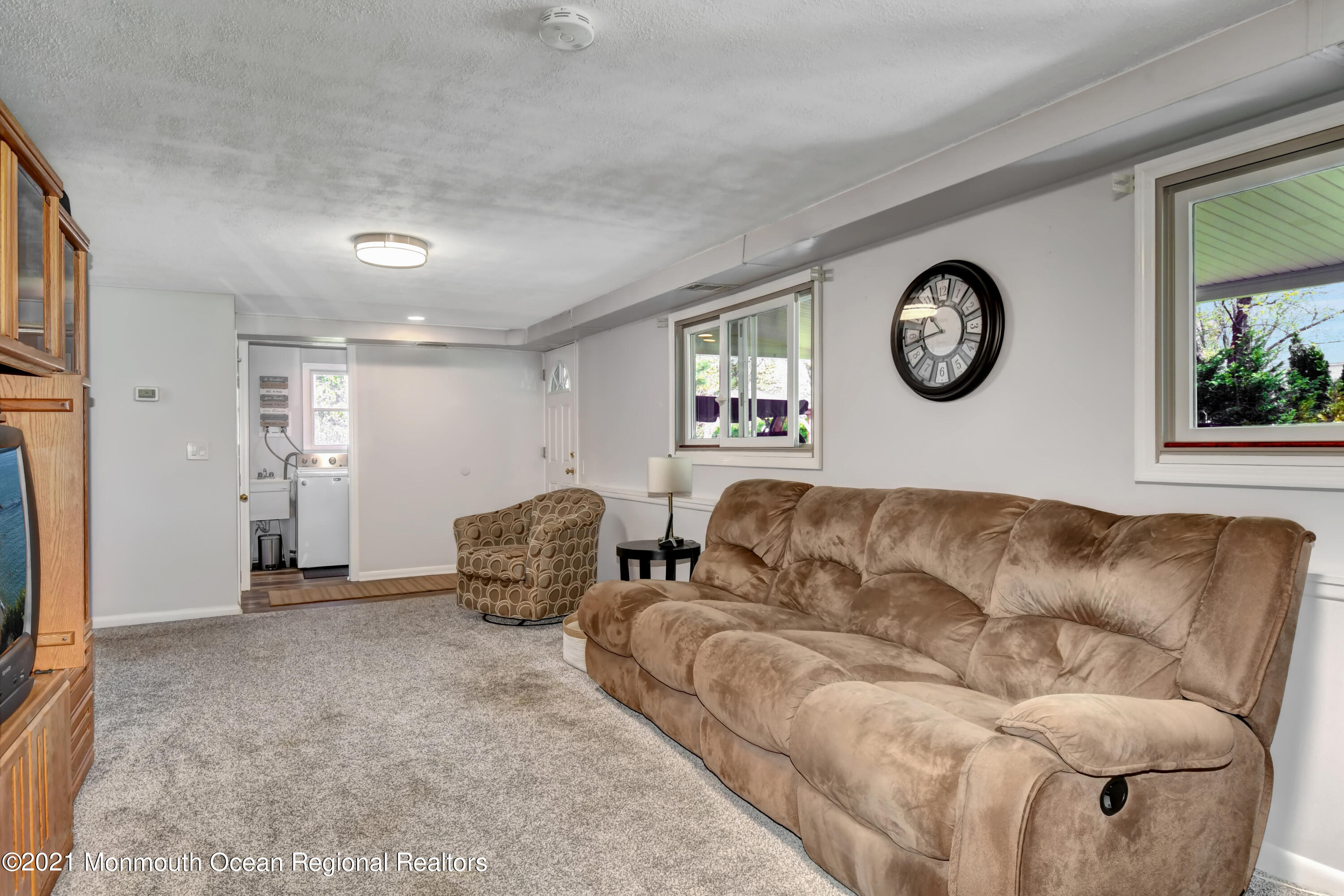 18 Old Manor Road Holmdel, NJ 07733 - Photo 17 of 25 19-Family Room