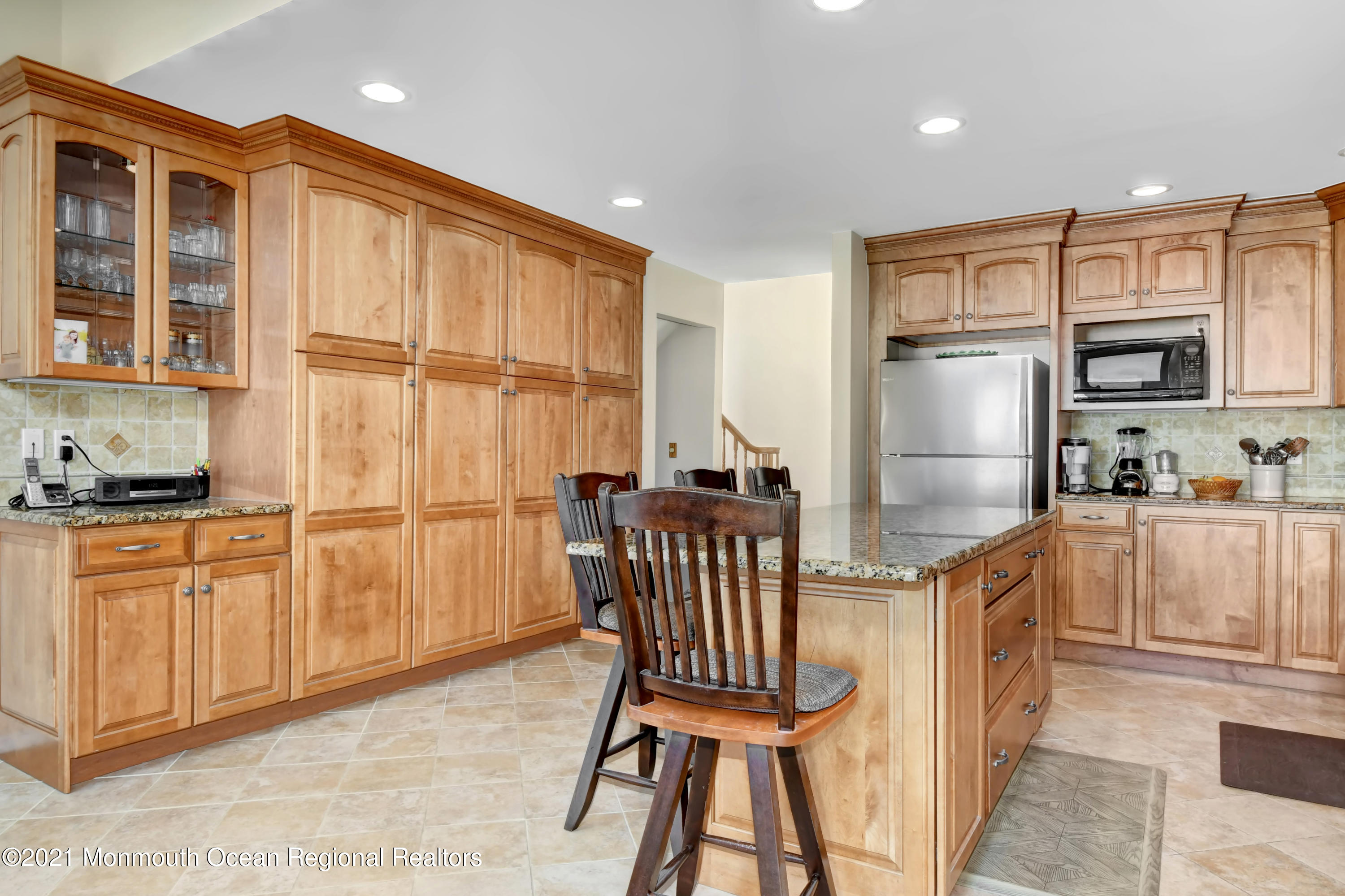 18 Old Manor Road Holmdel, NJ 07733 - Photo 6 of 25 10-Kitchen