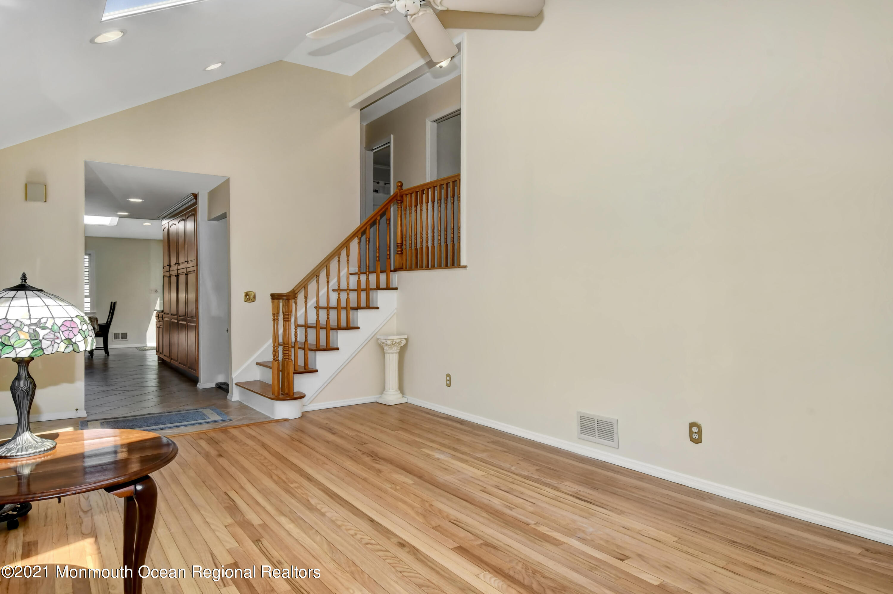 18 Old Manor Road Holmdel, NJ 07733 - Photo 10 of 25 06-Living Room to Kitchen