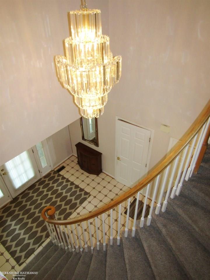 38825 Westchester Road Sterling Heights, MI 48310 - Photo 9 of 32 Entry