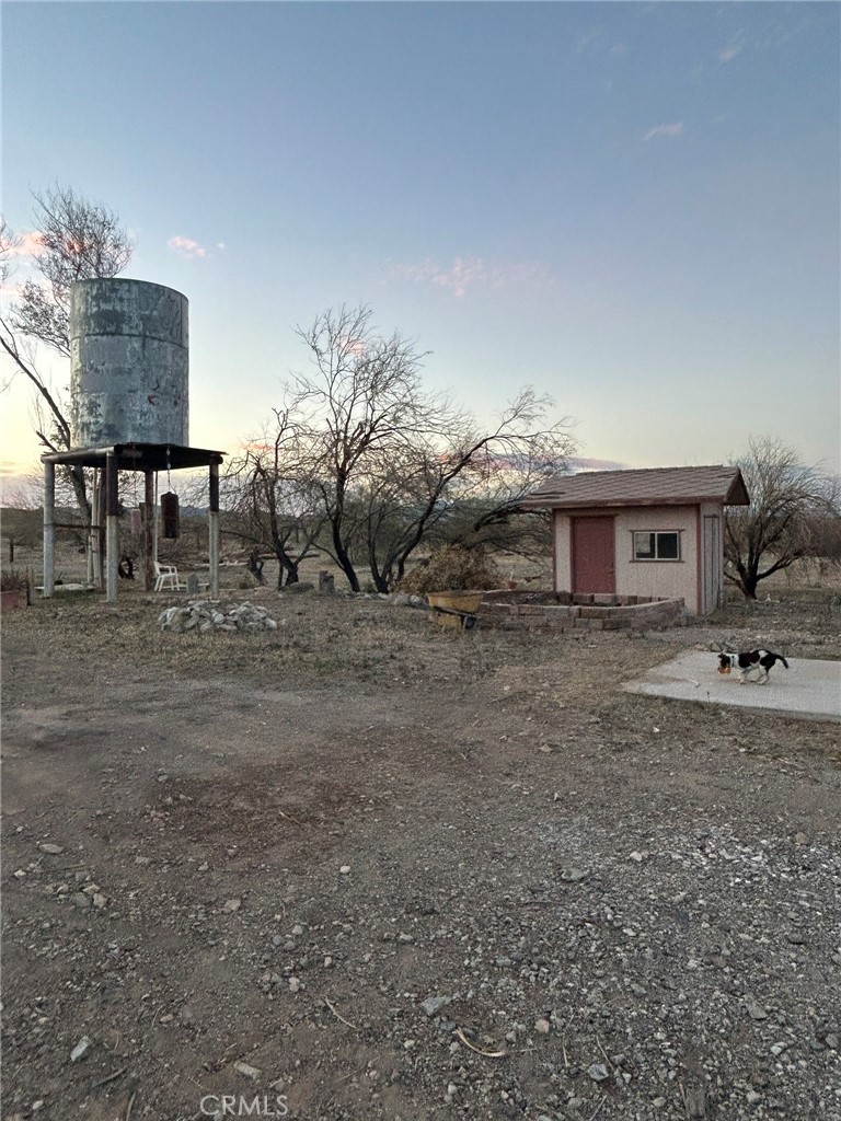 65922167 Unincorporated Parcel Needles, CA 92363 - Photo 15 of 47 a view of a backyard