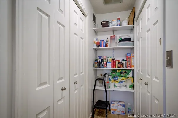 $965,000 | 2755 Ashley Morgan Drive, New Albany, IN 47150