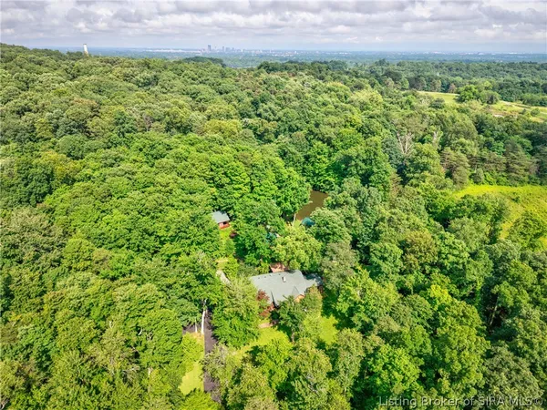 $965,000 | 2755 Ashley Morgan Drive, New Albany, IN 47150