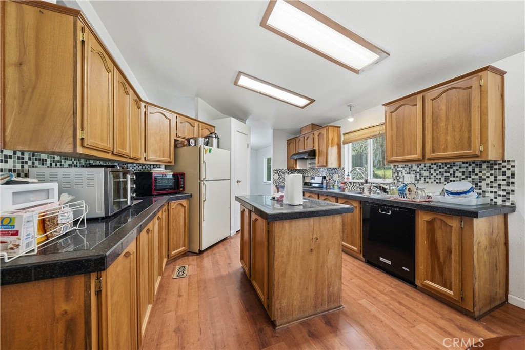 1335 Mountview Road Lakeport, CA 95453 - Photo 20 of 71