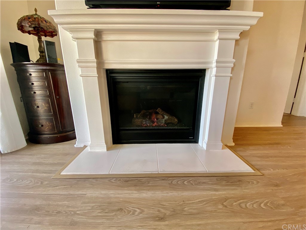 1563 Savannah Creek Beaumont, CA 92223 - Photo 10 of 28 a view of a fireplace in the room