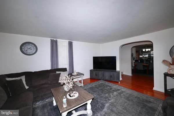 $389,000 | 7523 Brous Avenue, Philadelphia, PA 19152