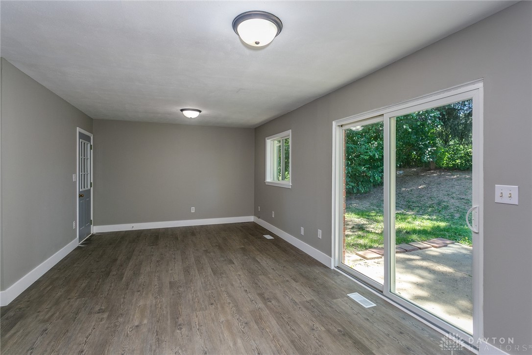 1321 Lee Road Troy, OH 45373 - Photo 12 of 27 Gallery Image 12