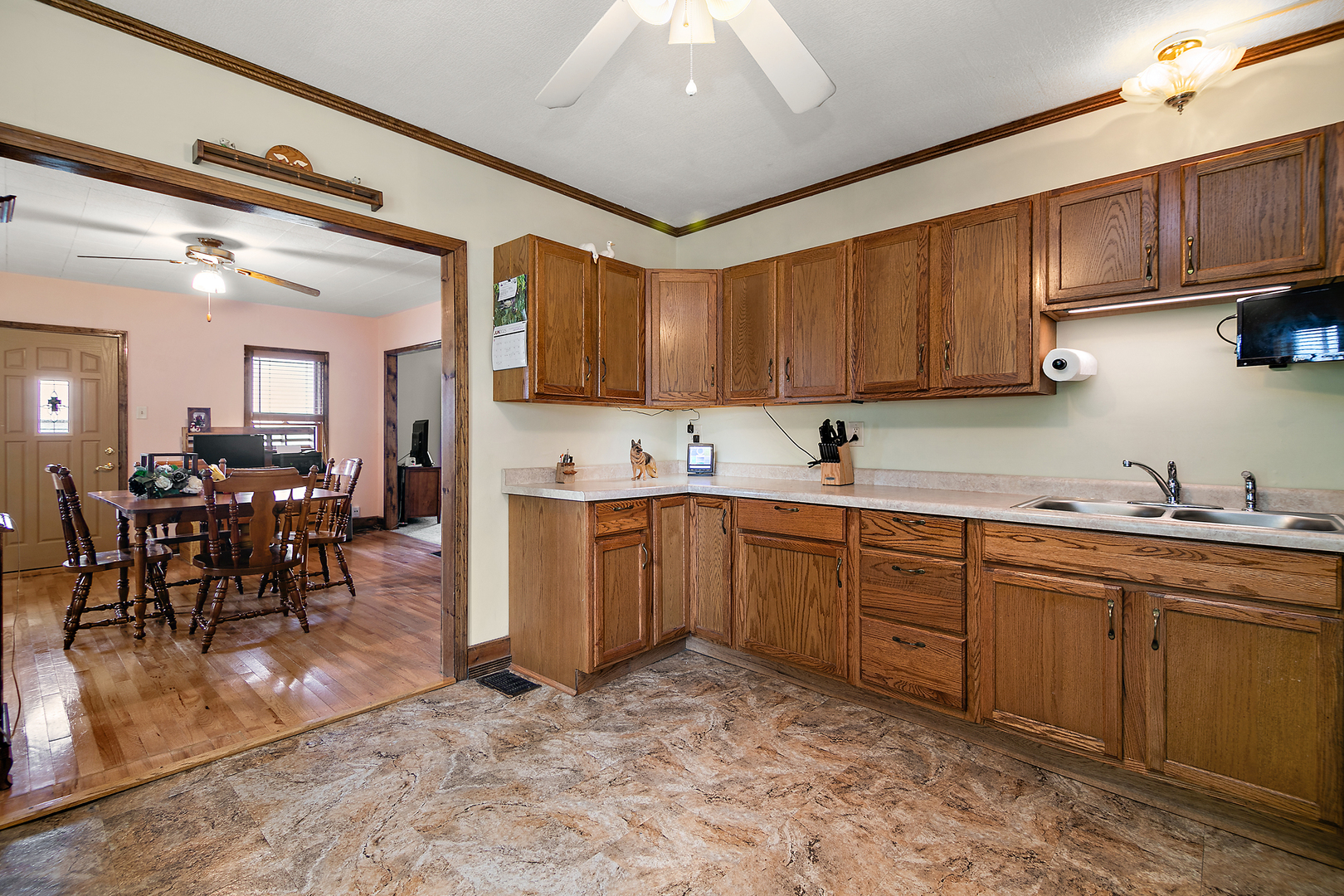 4391 North State Route St. Anne, IL 60954 - Photo 4 of 40 Gallery Image 4