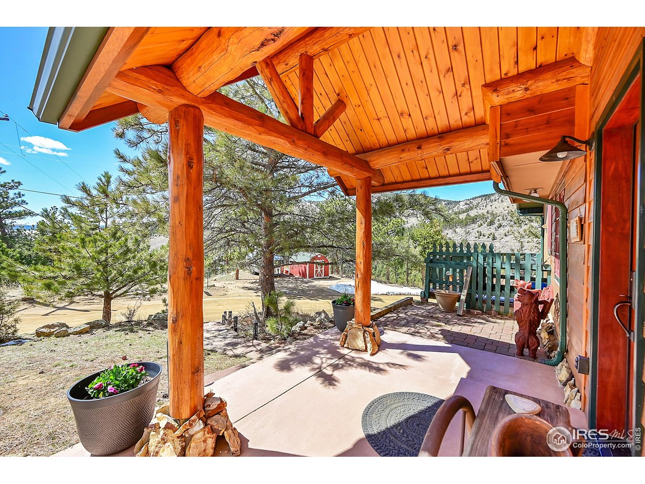 1319 County Road 83 Boulder, CO 80302 - Photo 21 of 30 a outdoor view with a sitting space