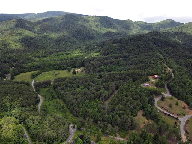 a view of a outdoor space