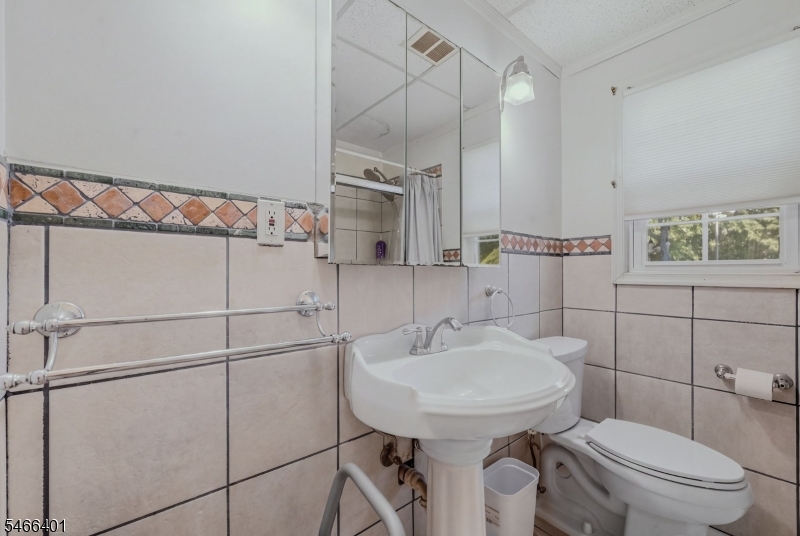 9 Raritan Avenue Paterson, NJ 07503 - Photo 26 of 47 Gallery Image 26