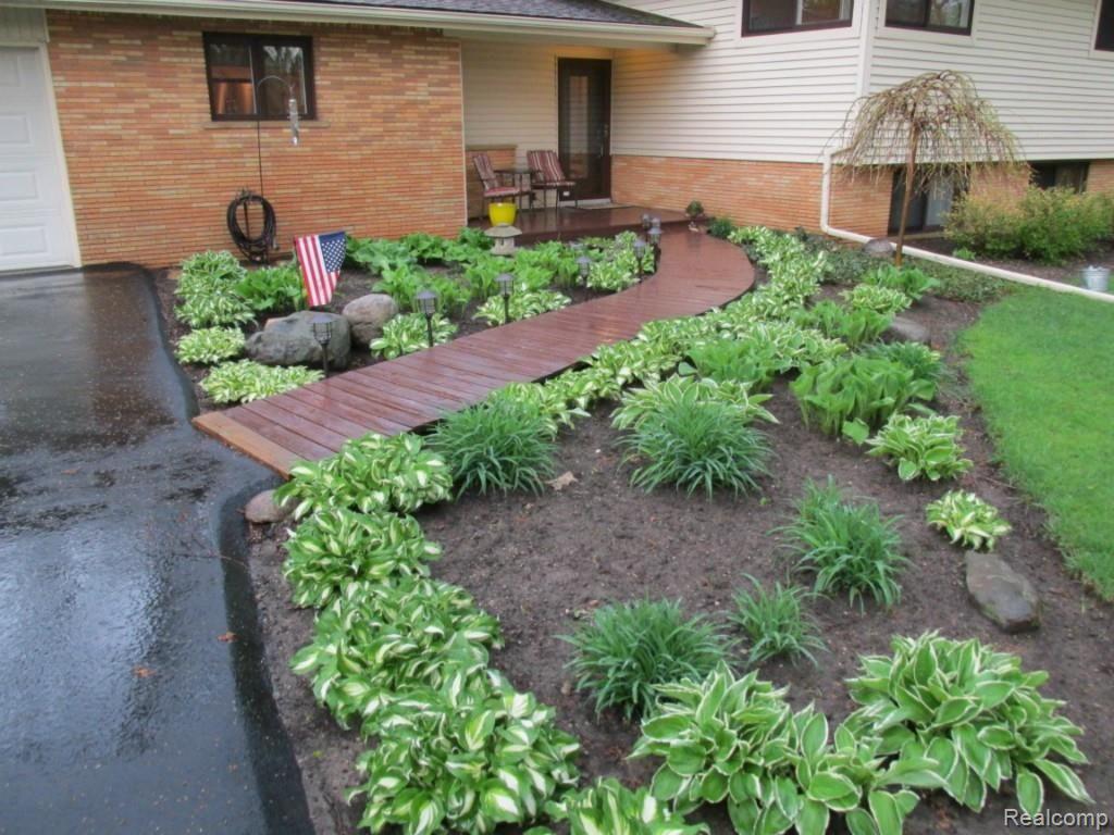 485 Orchardale Drive Rochester, MI 48309 - Photo 20 of 25 orch entrance.jpg