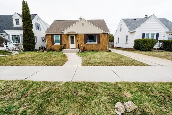 $169,900 | 1344 School Avenue, Sheboygan, WI 53083