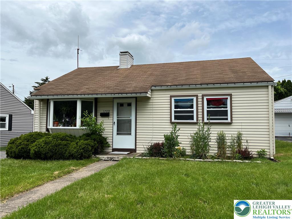 1709 Callone Avenue Bethlehem, PA 18017 - Photo 2 of 13