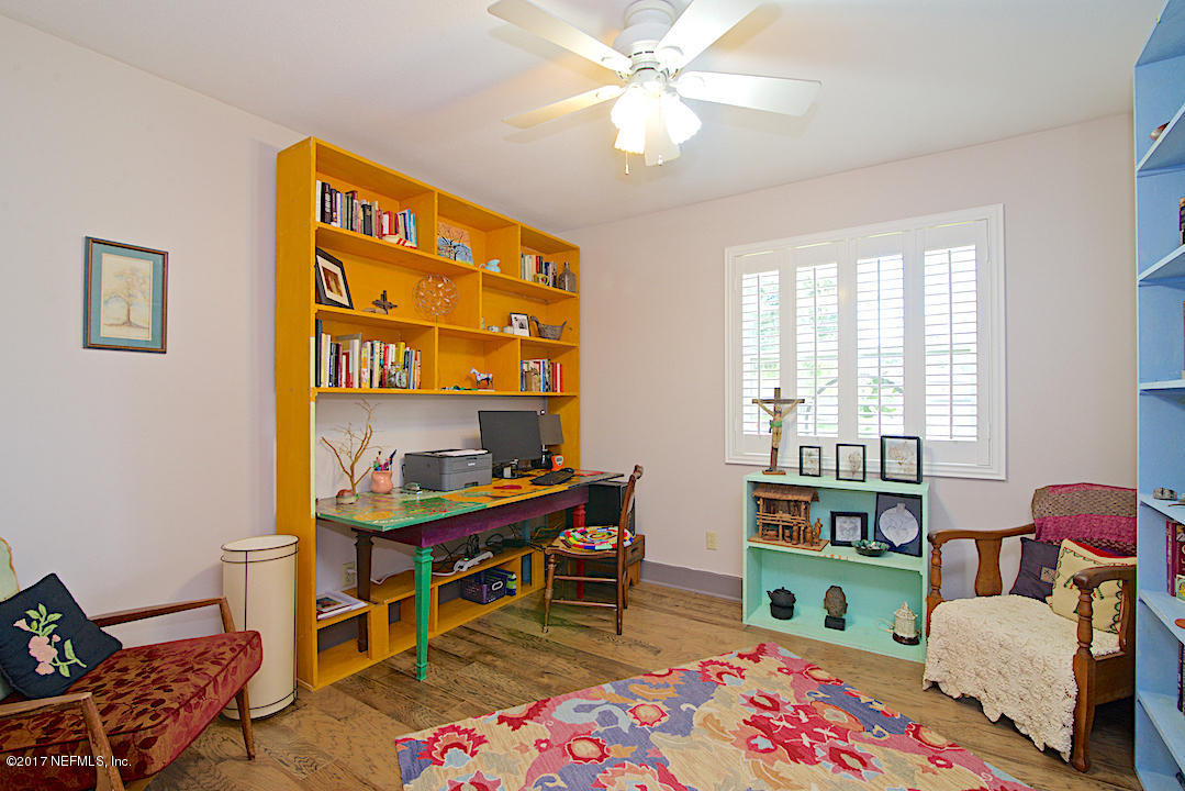 906 Montego Road East Jacksonville, FL 32216 - Photo 23 of 29 Bedroom 2