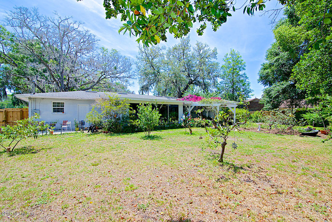 906 Montego Road East Jacksonville, FL 32216 - Photo 7 of 29 Backyard