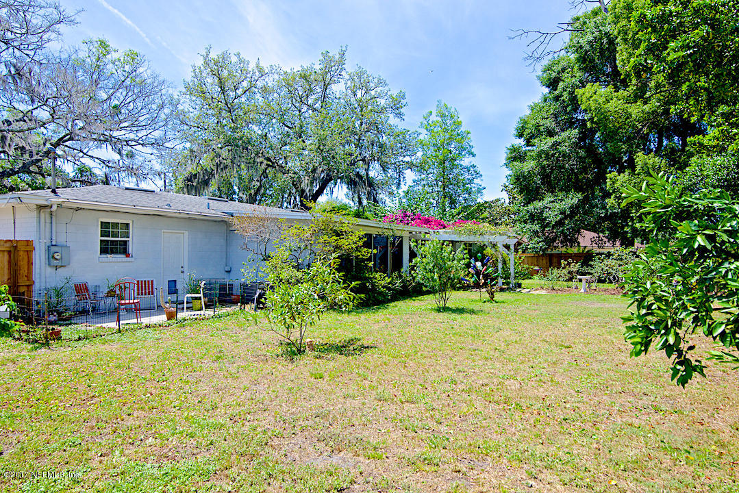 906 Montego Road East Jacksonville, FL 32216 - Photo 8 of 29 Back Yard 2